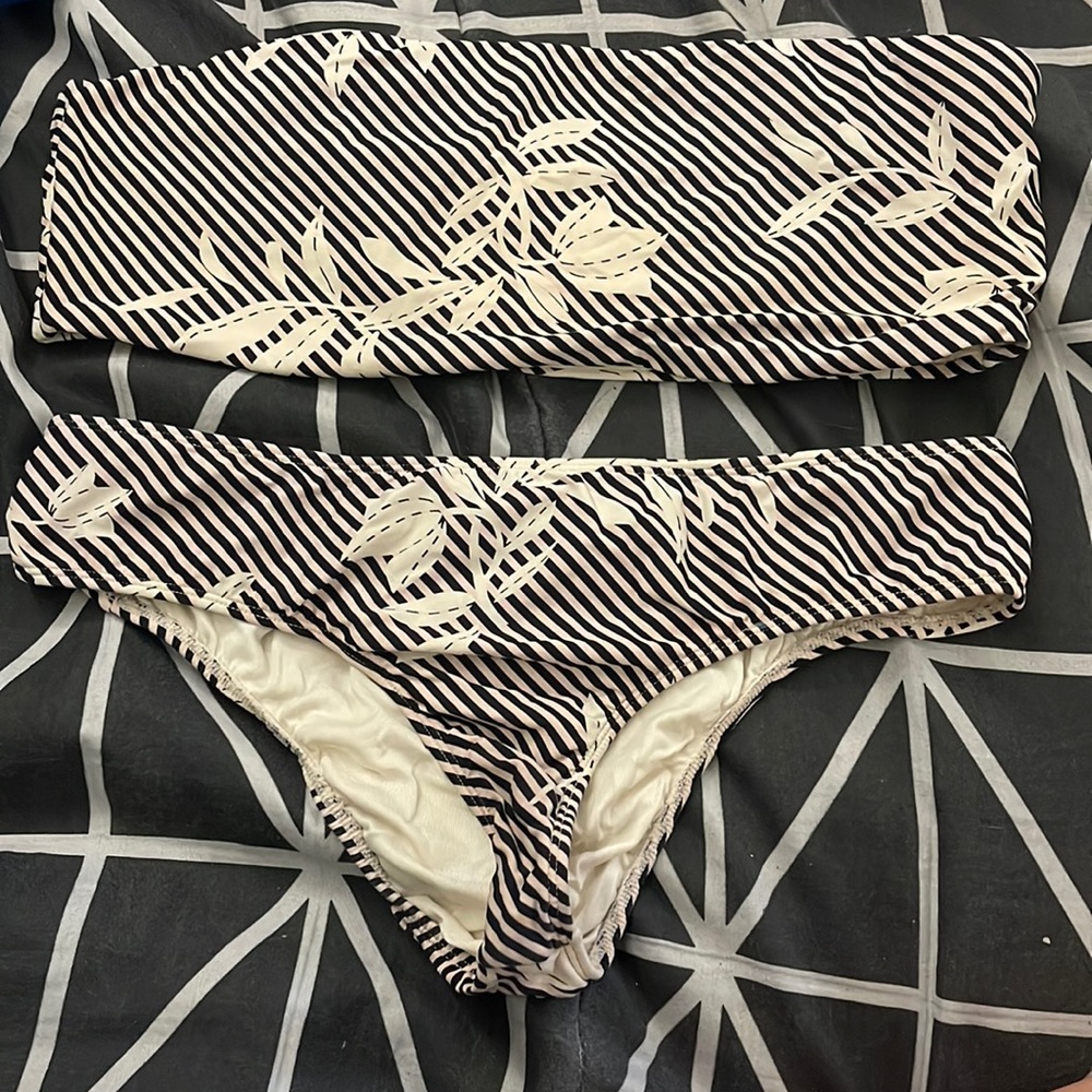 Bikini Set: Top and Bottom